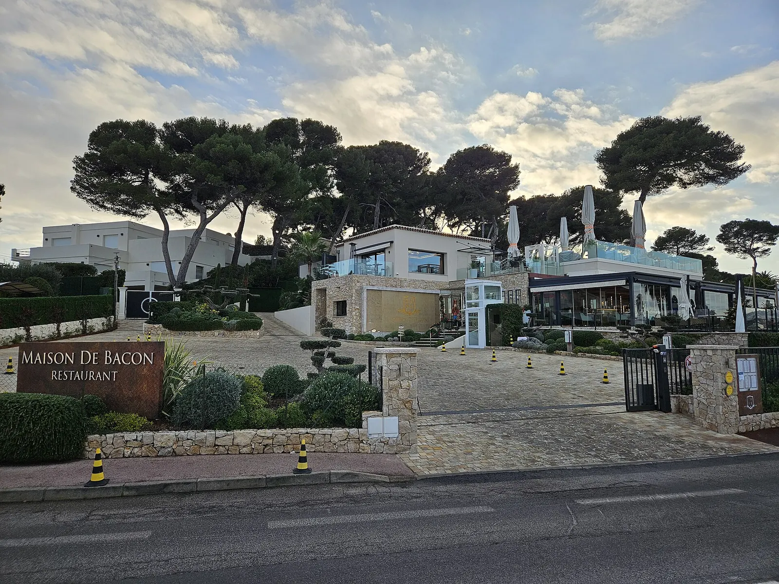 Restaurant Bacon — Cap d'Antibes