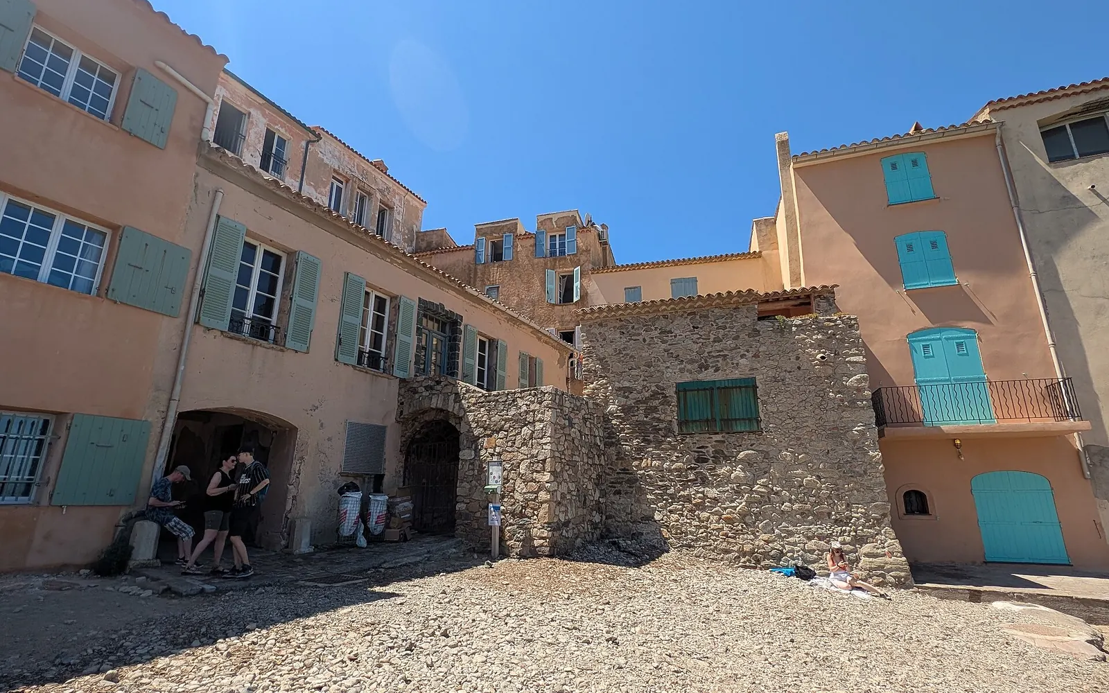 La Vague d'Or — Saint-Tropez